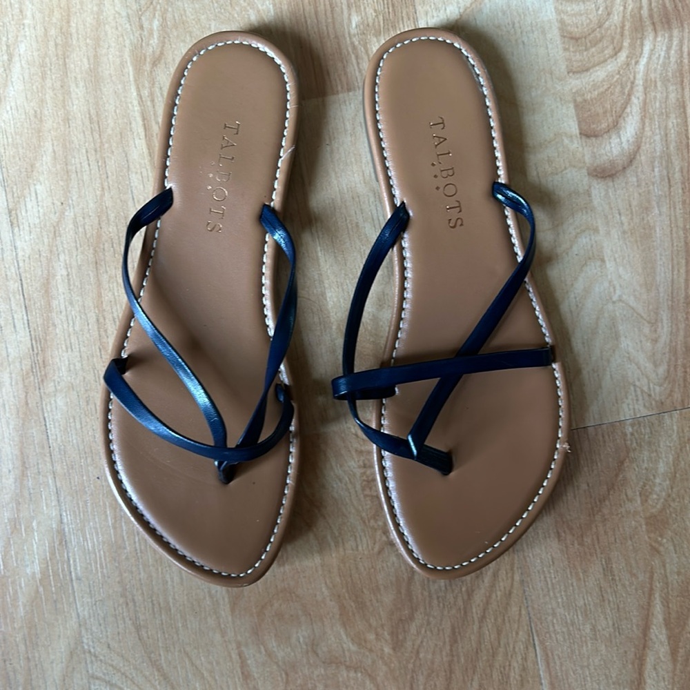 COPY - TALBOT'S Navy/Tan Thong Sandal Size 8M